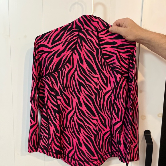 Beautiful jacket in great condition - Picture 1 of 4